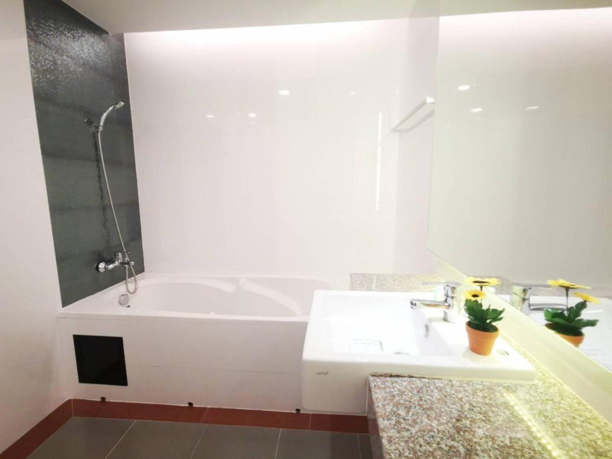 Private 111 Square Meters 2 Bedrooms City Chiangmai Chiang Mai Eksteriør bilde